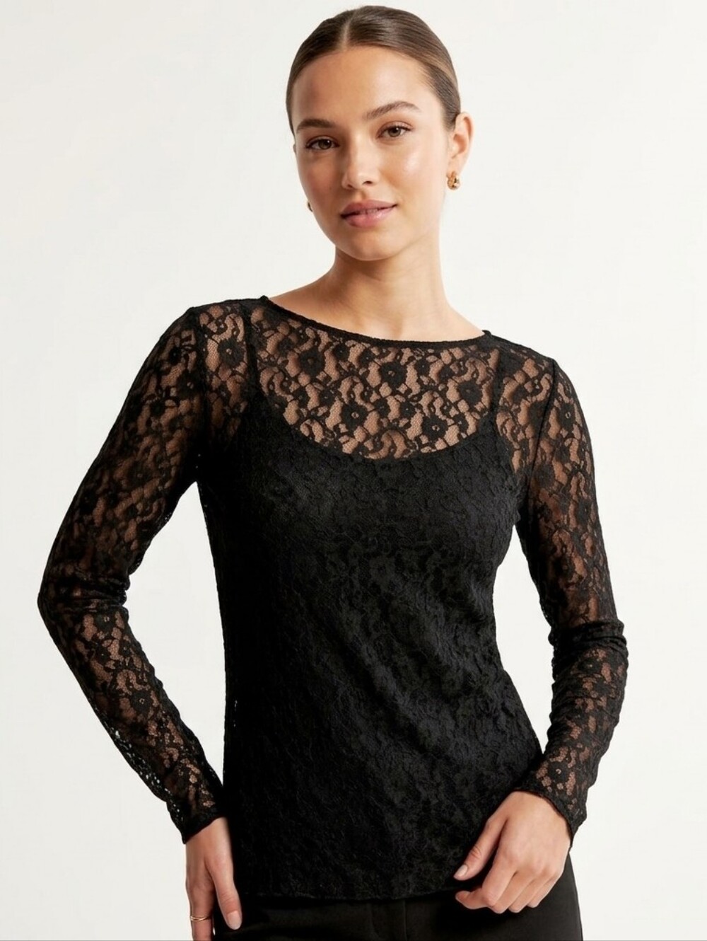 H&M black long sleeve top with back keyhole size medium